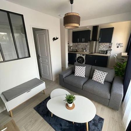Appartement 1 Chambre Proche Gare Et Centre Ville Poissy Esterno foto